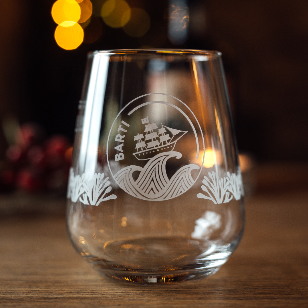 Rum Glass. The best Rum Drinking Glass for Barti Spiced Rum. Front with Barti Spiced Rum logo